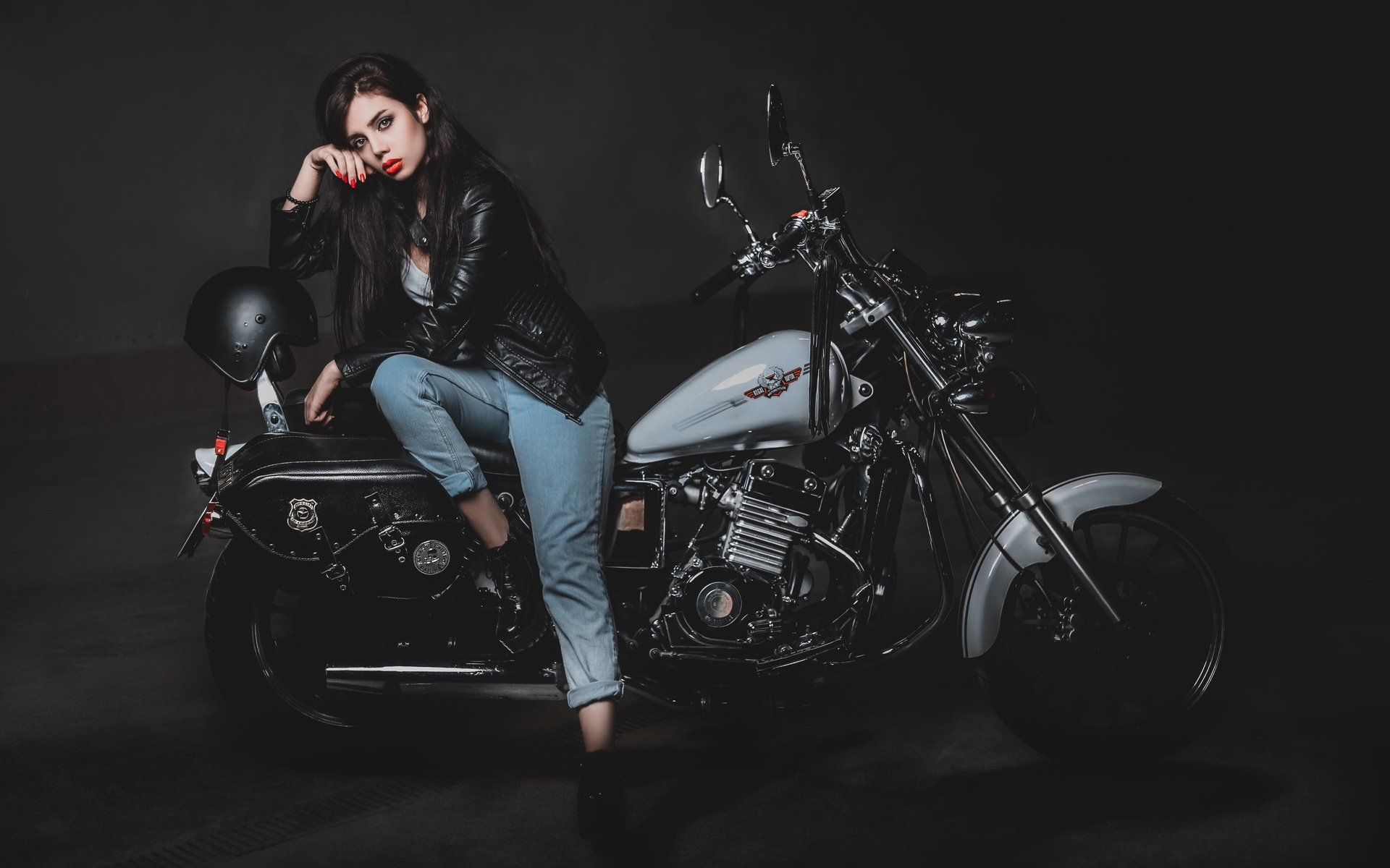 Biker girls: style and drive in Dnepr
