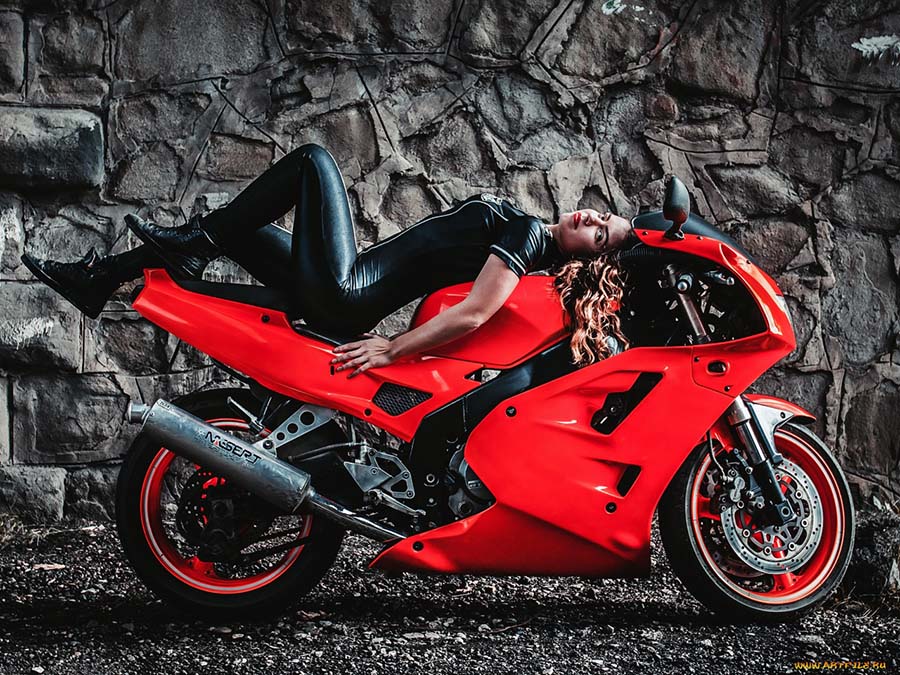 Beautiful girl Beautiful girls and motorcycles in Dnepr