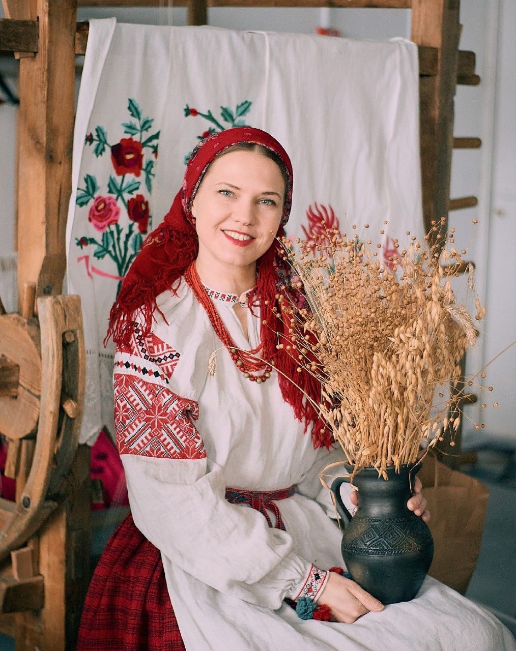 Women in Slavic costumes in Dnepr
